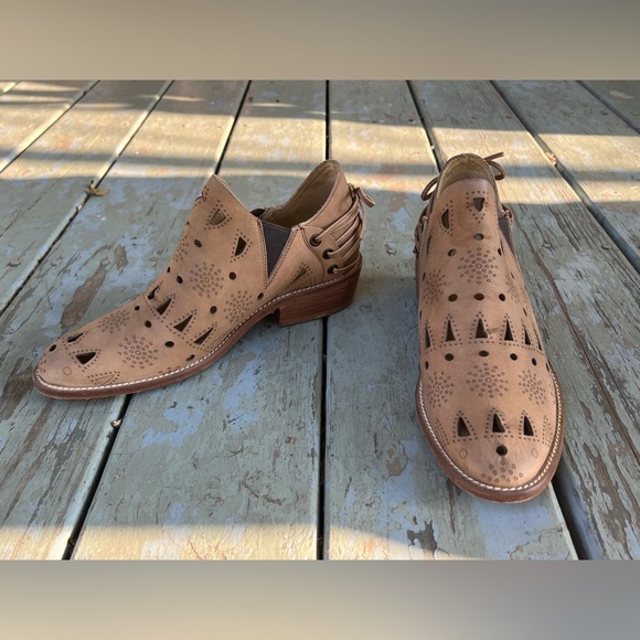 Musse & Cloud "Coolise" Laser Cut Leather Stud and Harness Detail Ankle Boots - Picture 6 of 10